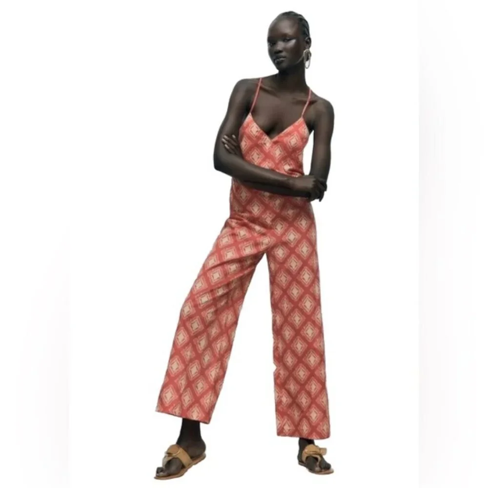 NWT ZARA THE JAMI JUMPSUIT V neck Spaghetti Straps Wide Leg Size XS‎
